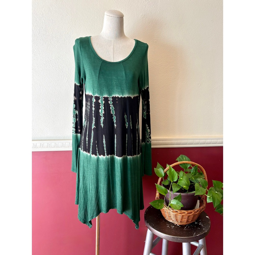 The Pyramid Collection Green Tie Dye Sharkbite Tunic Top S Bohemian‎ Whimsygoth